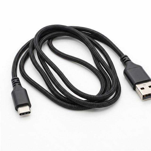 Right-Angle USB-C Gaming Cable 2m